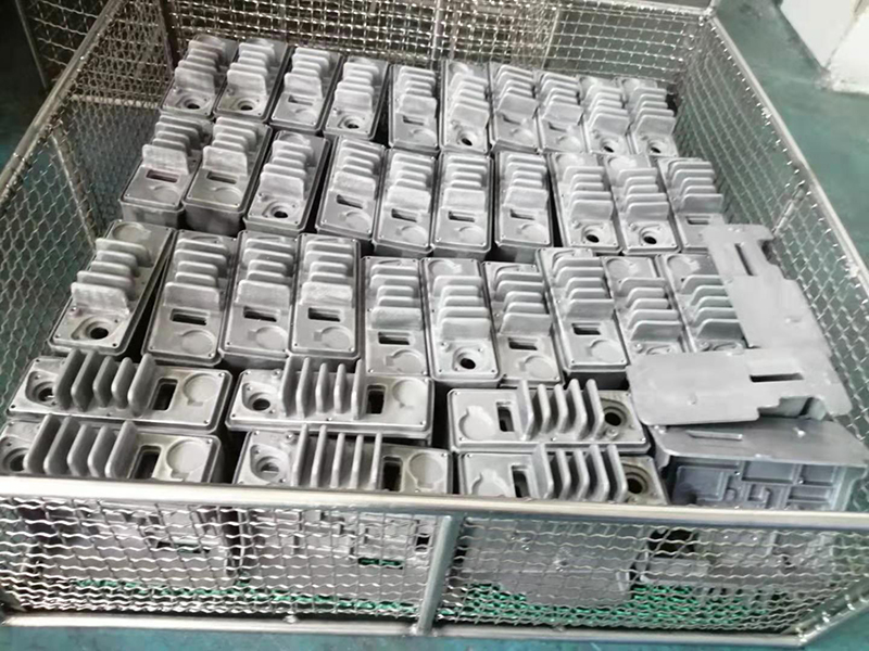 铝压铸件清洗后效果图